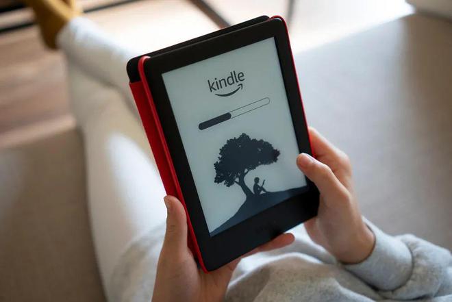 劳动报-亚马逊宣布将在中国停止运营kindle电子书店,新买kindle可有限