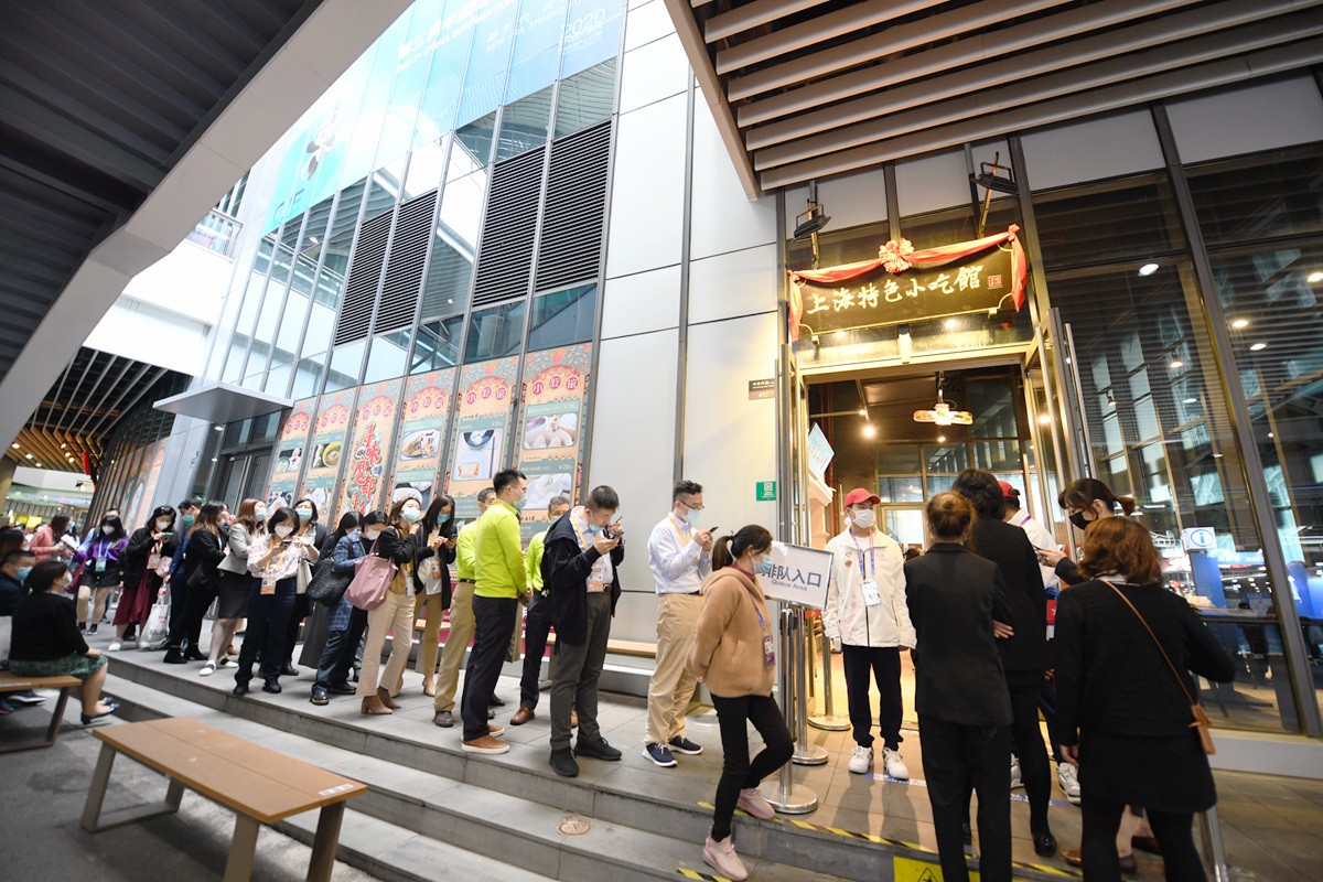 834360154.jpg 834360154.jpg